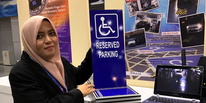 Pelajar Politeknik Cipta Penghadang Parkir OKU Guna Kad Akses